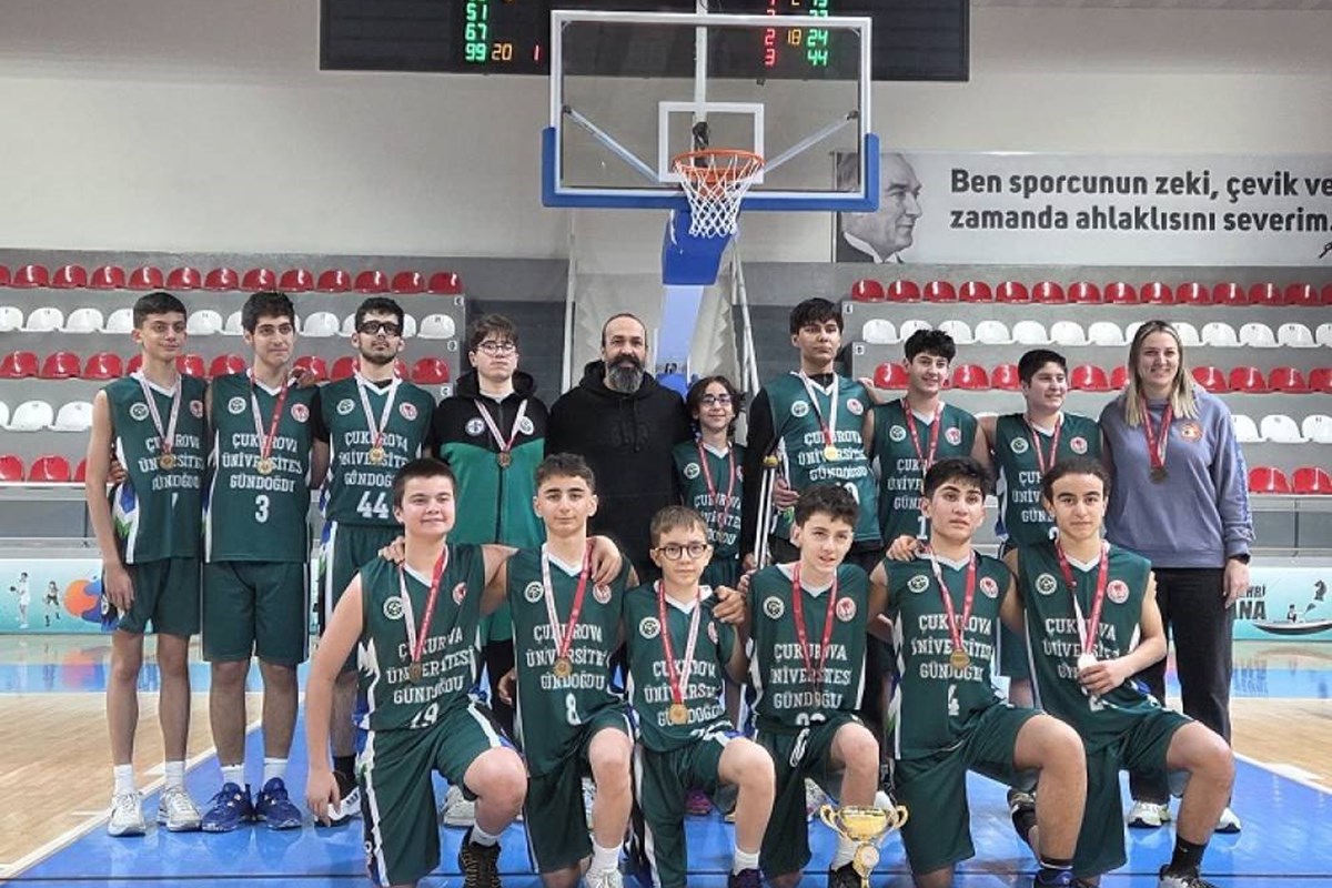 Çukurova Üniversitesi U-14 Erkek Basketbol Takımı Namağlup Şampiyon Oldu