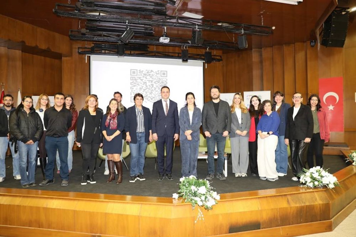 Çukurova Üniversitesinde “Gönüllülükten Sosyal Gelişime” Paneli Düzenlendi