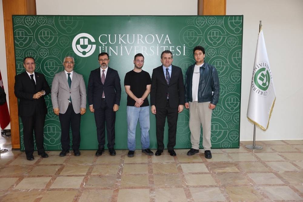  Çukurova Üniversitesi Ailesi Bayramlaşma Töreninde Bir Araya Geldi 